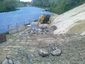 Sanace svahu fotovoltaické elektrárny